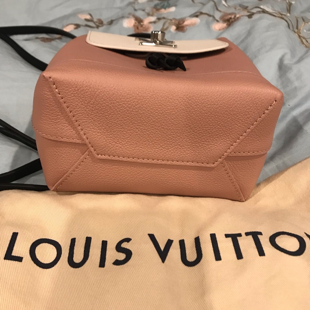 LV Lockme Backpack Mini - Picture 4 of 10